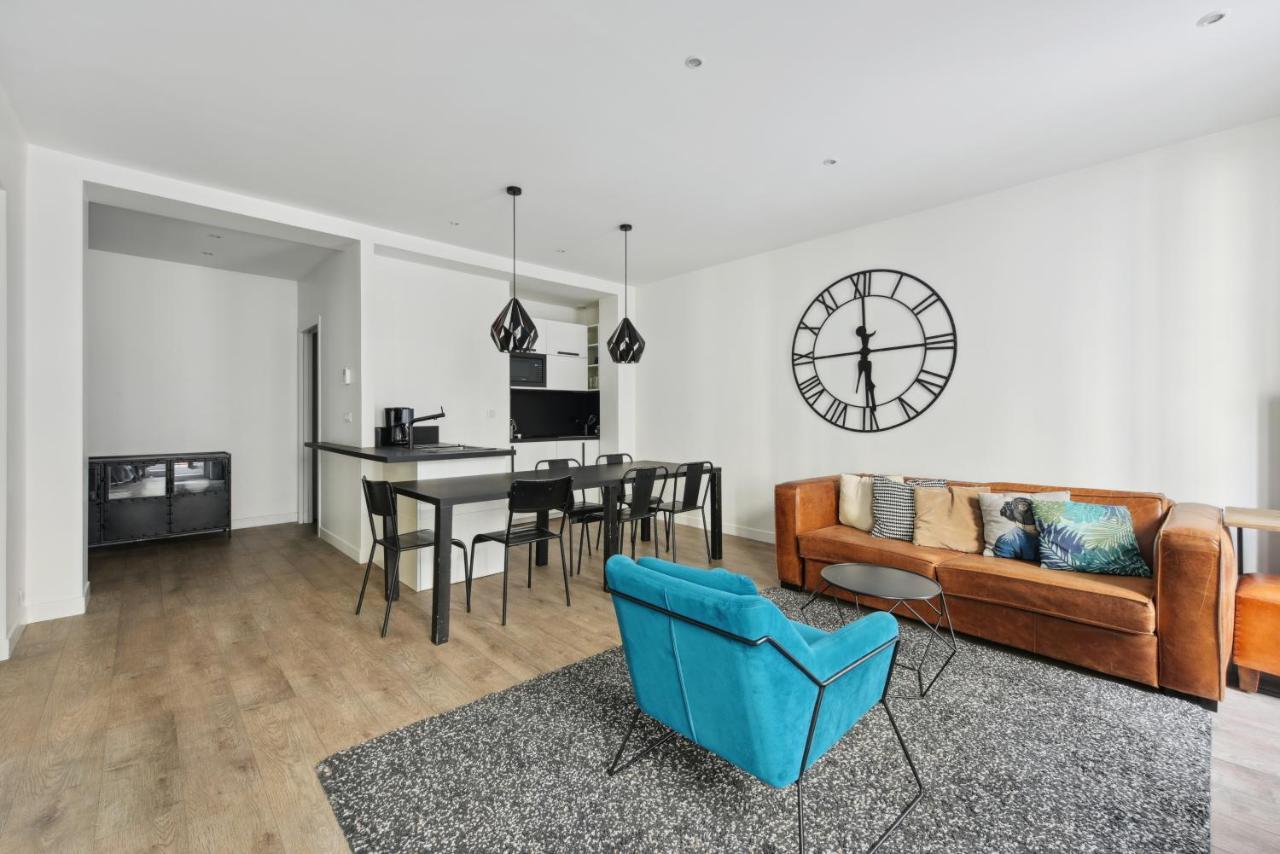 Elégant appartement dans le quartier Concorde à Paris Extérieur photo